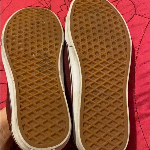 VANS - Picture 3 of 7